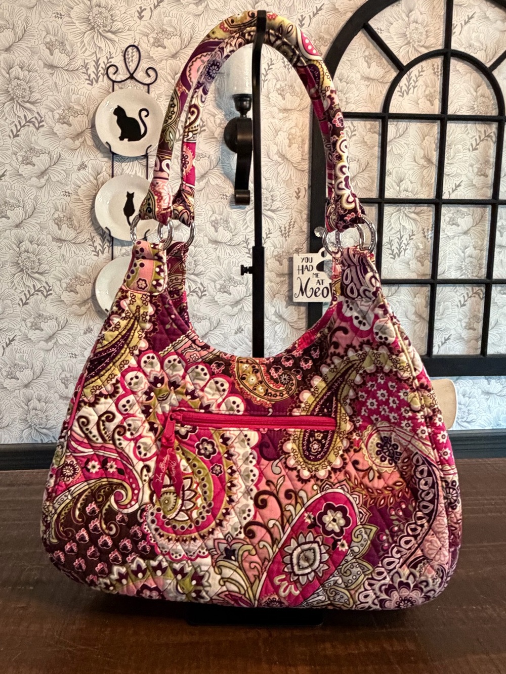 Vera Bradley Quilted Paisley Hobo in Magenta and Gold Accents EUC - Picture 2 of 6